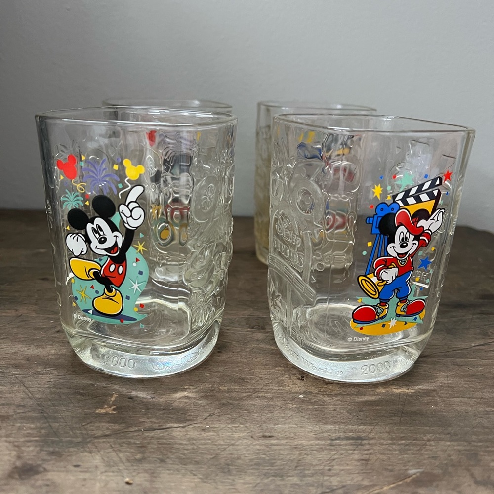 Vintage Y2K McDonald’s Disney Collectible Set of 4 Drinking Glasses, 2000